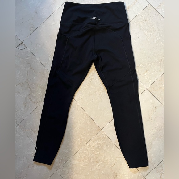 Lorna Jane ankle biter black leggings - Picture 6 of 8